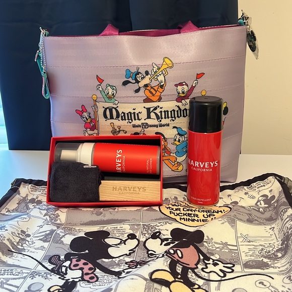 Disney Harvey’s Vault Collection Tote Bag -50th Anniversary - Picture 1 of 11